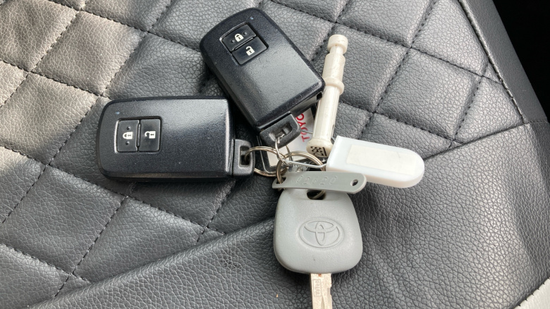 Toyota Yaris 1.5 Hybrid Icon 5dr CVT Hybrid Hatchback
